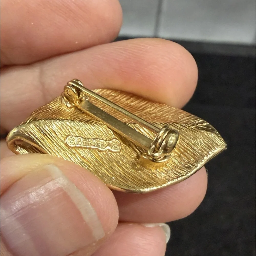 Amway Brushed Gold Tone Metal Leaf Brooch or Pendant Signed Vintage 1980's